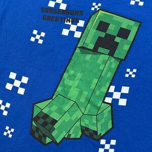 Minecraft Creeper T-Shirt - blue snowflakes snow men’s large